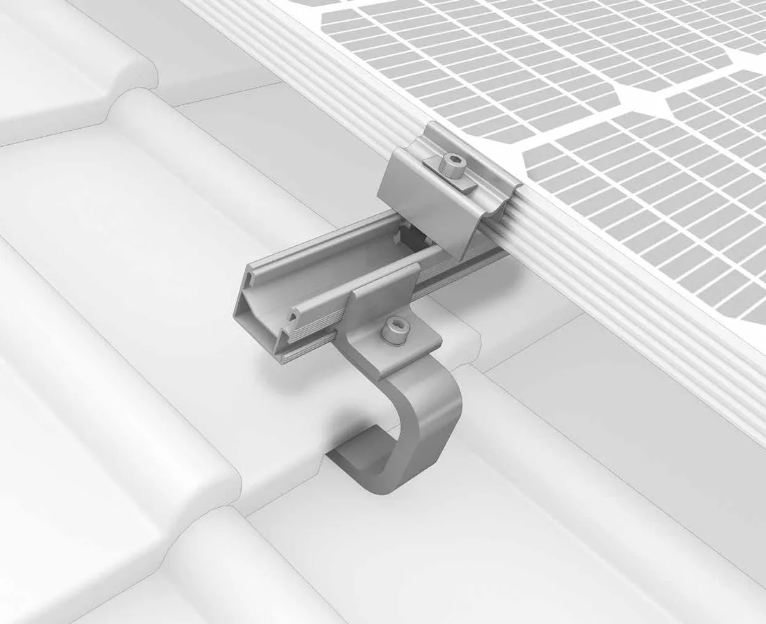 K2 Systems dam qarmağı, montaj reli və modul klempi mail dam üzərində